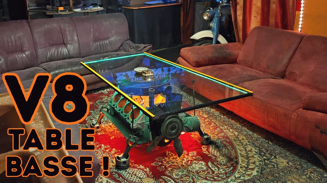 Ma nouvelle table me plais beaucoup ! Je vous montre une que j'ai fabriquée il y à plus de 15 ans !!