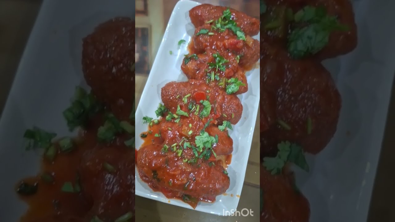 Куриные котлеты с сыром и зеленью в томатном соусе это очень вкусно 😋 