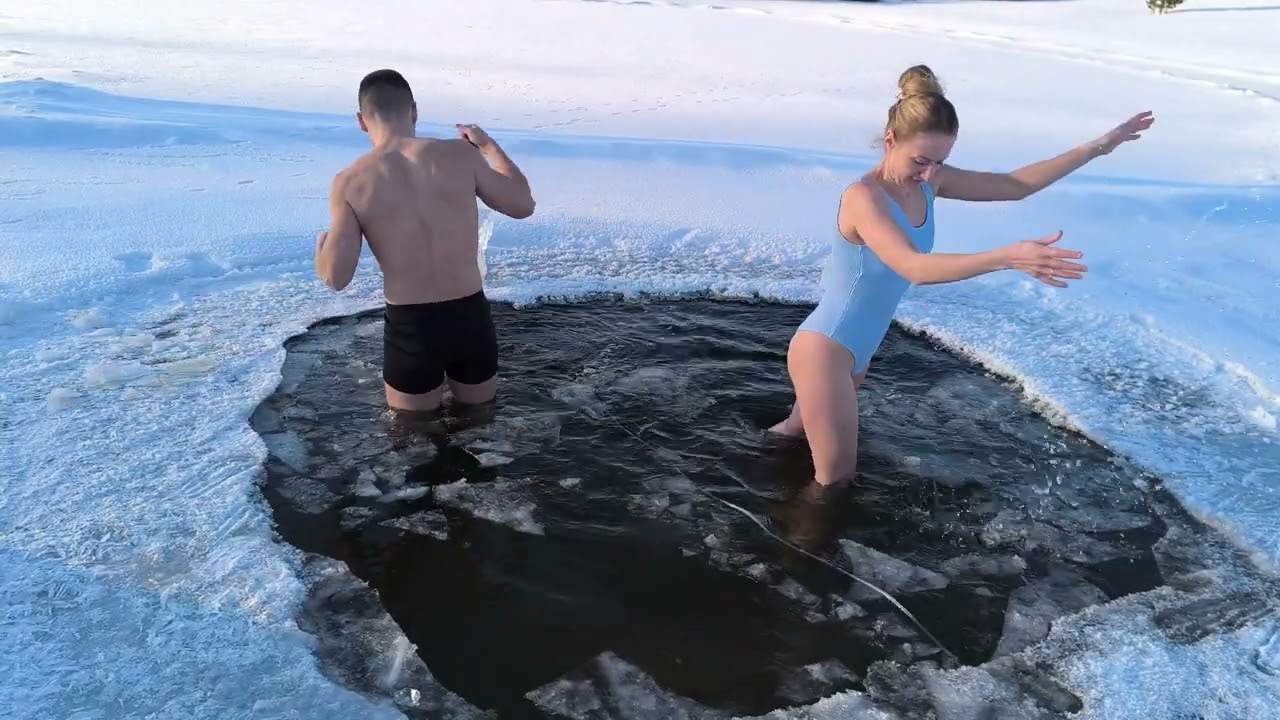 What happened during the ice bath?Kas įvyko maudynių metu?Что произошло во время купания в воде?
