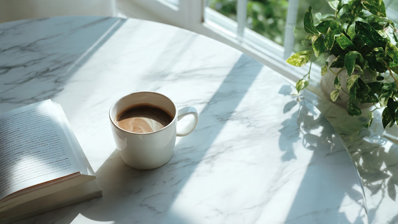 1 Hour Coffee and Reading ☕📖 Cozy Coffee Shop Ambience for Reading & Focus