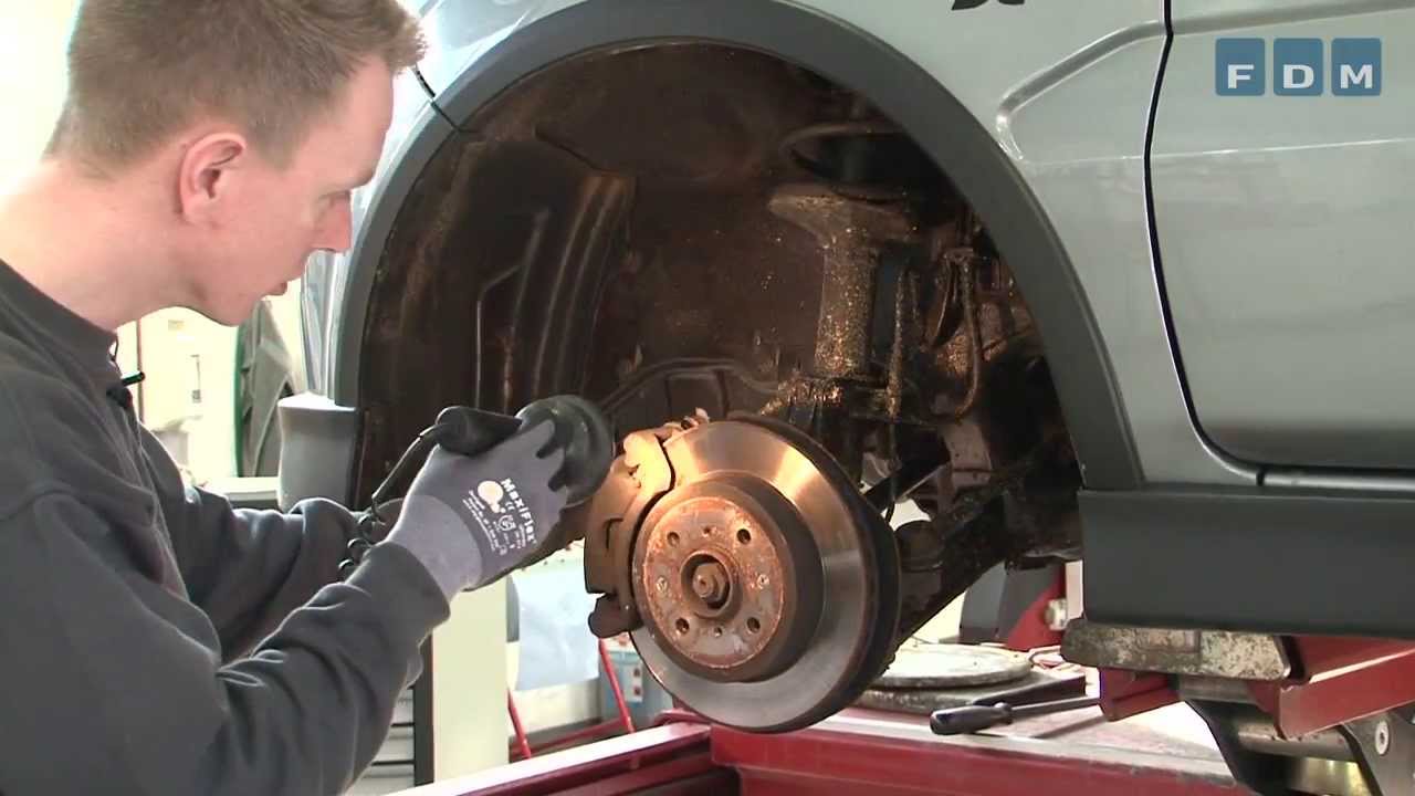 Brugtbiltest - Omfattende test af brugte biler i FDMs synshaller
