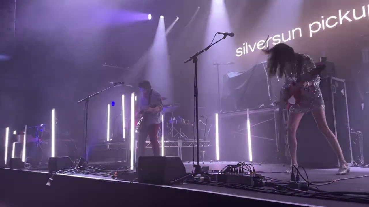 Lazy Eye - Silversun Pickups @ The Salt Shed (2/25/23)