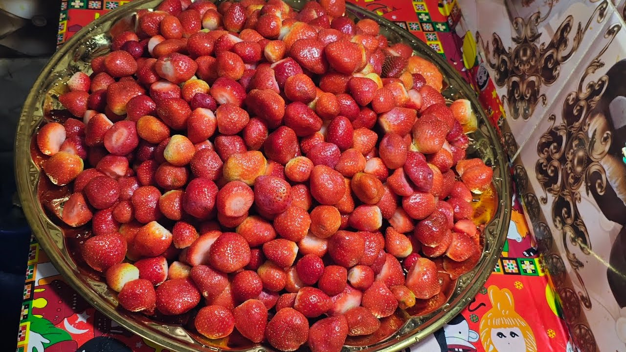 تخزين الفراوله بأسهل طريقه خزنيها عشان هتنفعك في رمضان 