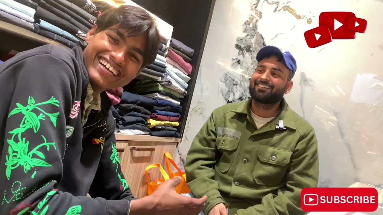 ਲੈਬਰੇ ਕੁੱਤਾ ਕੀਤਾ ਚੋਰੀ#viralvideo #funnycomedy #new #comedy #streetfood 