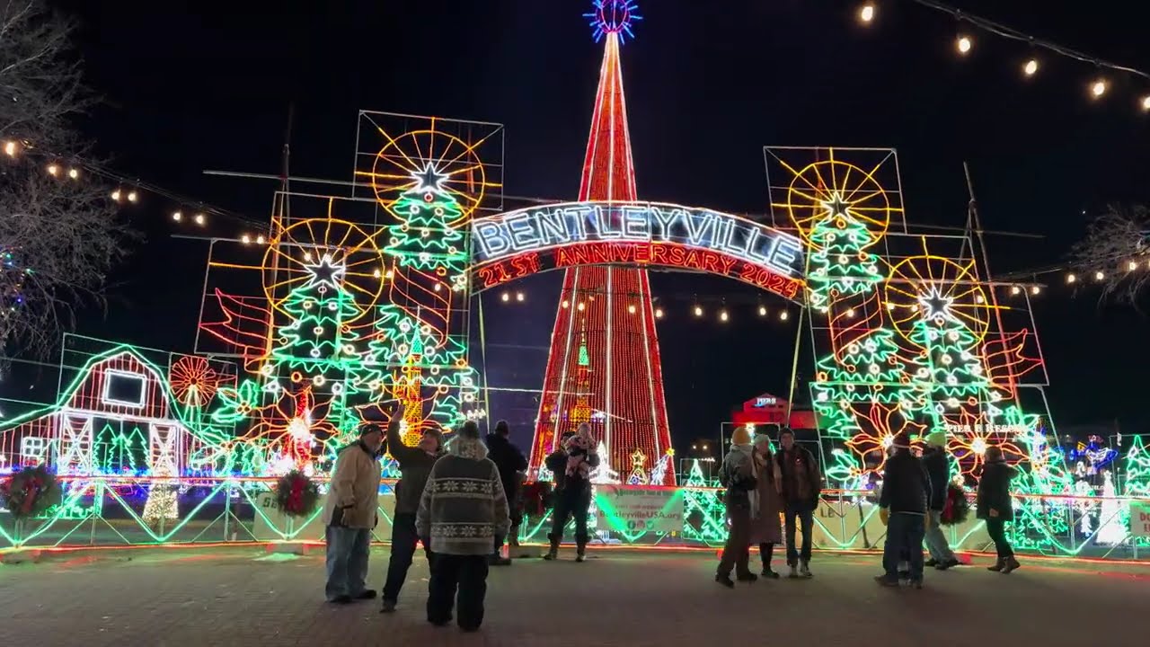Bentleyville “Tour Of Lights” Walkthrough | Duluth, MN | December 14, 2024 | 4K