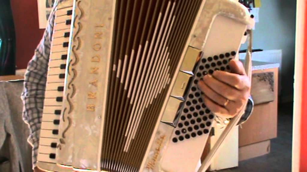 Accordion Lesson 11, Come Back To Sorrento
