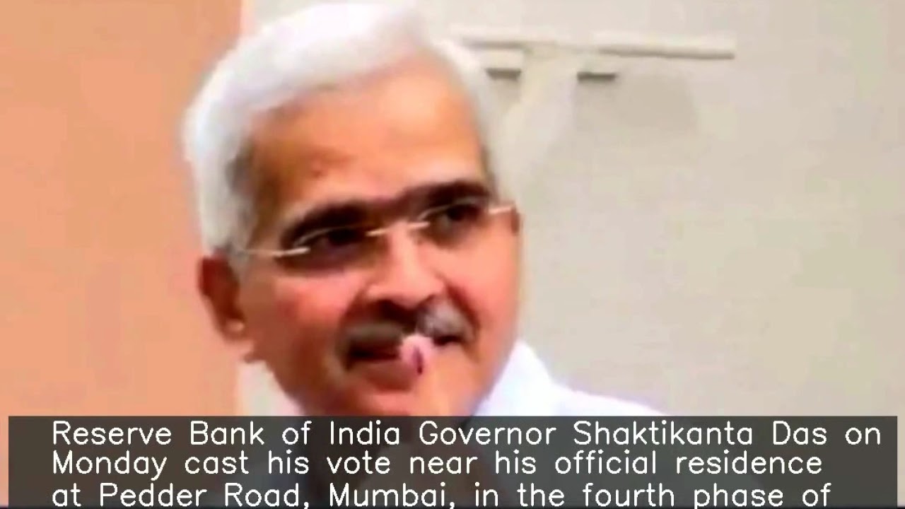 RBI Governor Shaktikanta Das casts his vote in Mumbai