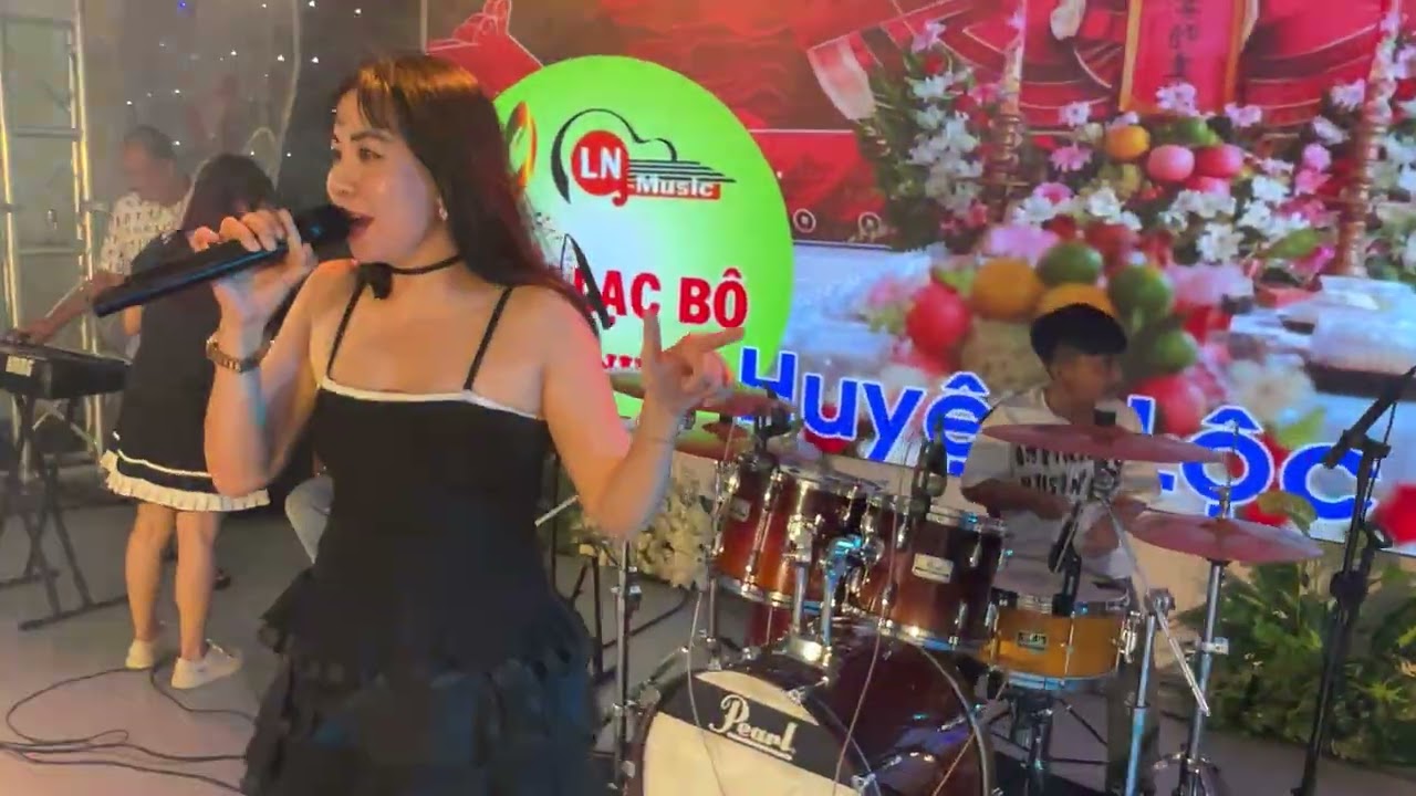 ngày 1 tháng 10, 2025