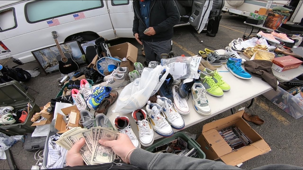 $20, $25, and $30 PAIRS OF AIR JORDANS AT THE FLEA MARKET! HE WOULDN&rsquo;T BUDGE ON HIS PRICES. I&rsquo;M BACK