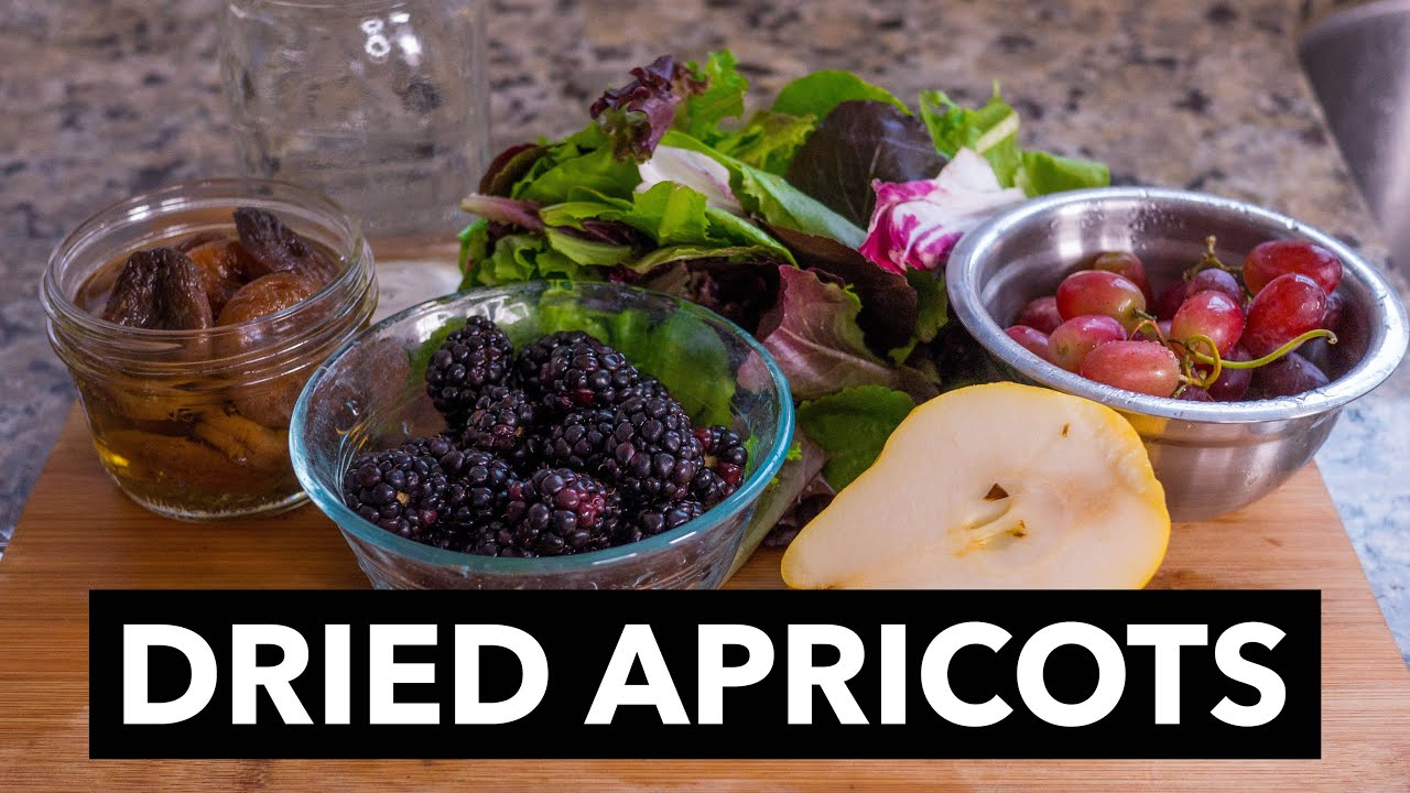 Green Smoothie Recipe 22: Green Drink with Dried Apricots (from 30-day GSC)