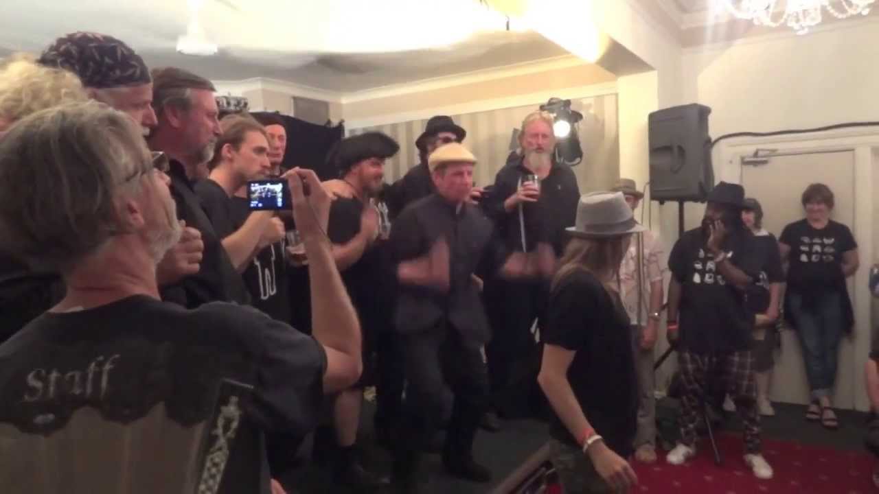 Spooky Men's Chorale - Boogie Wonderland - Bedford Hotel Sidmouth Folk Week 2013