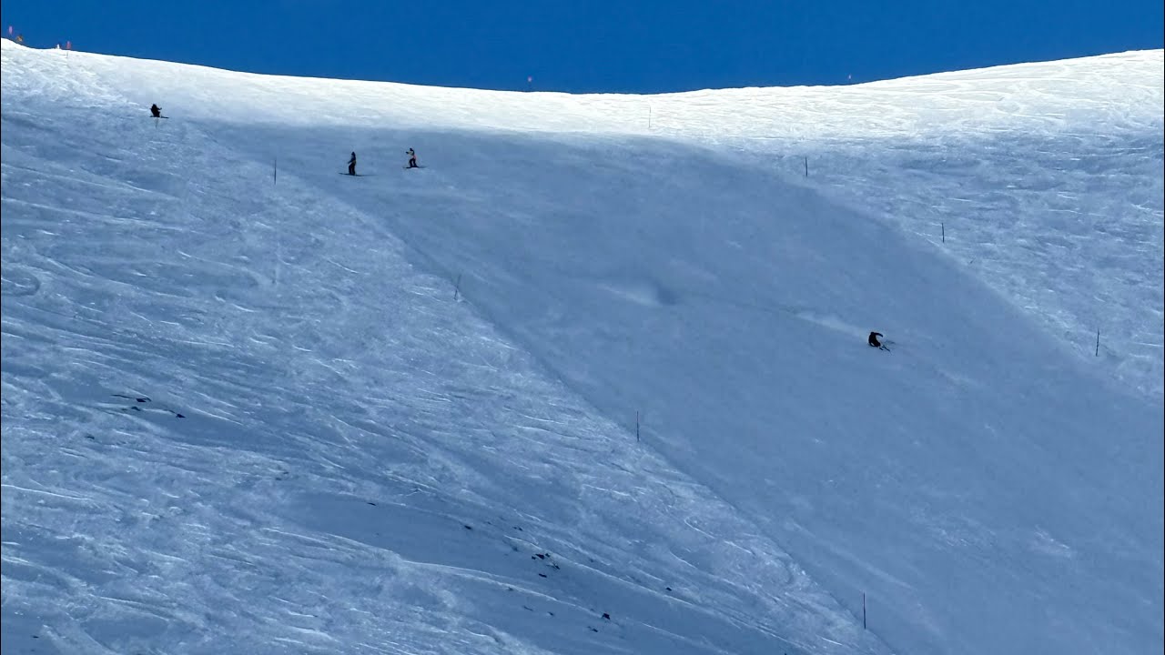 Black piste Skiing in Zinal | Terror ski lift and crash