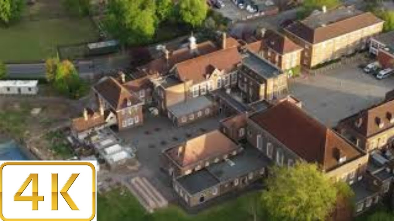 Ravensbourne School. Bromley. STEVIEDVD inVR,4KHD,UHD&360.