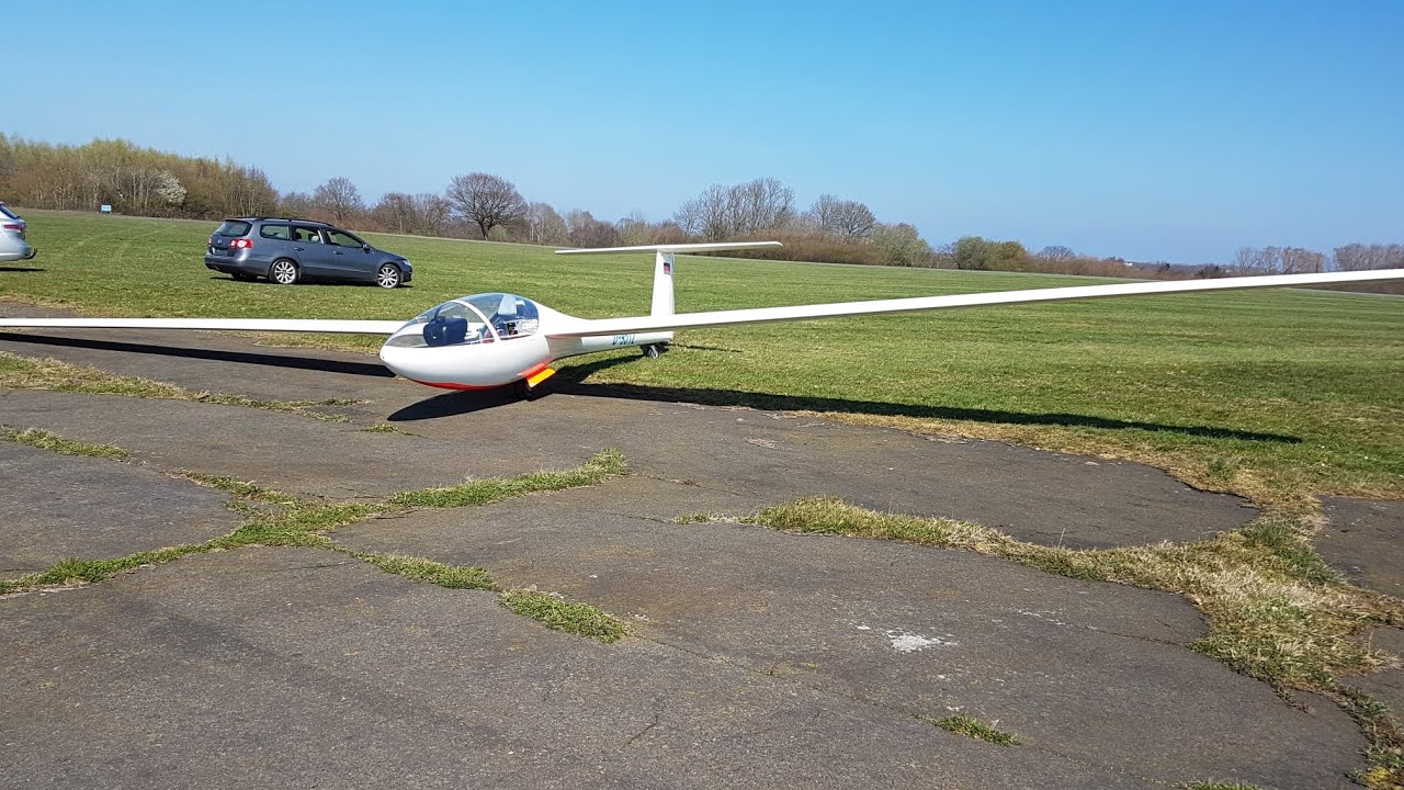 Platzrunde in Neumünster im Speed Astir 2b