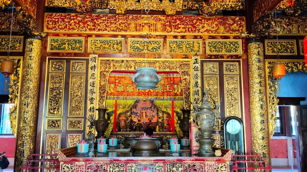 Khoo Kongsi Hokkien Clan House in Penang Island of Malaysia 😊