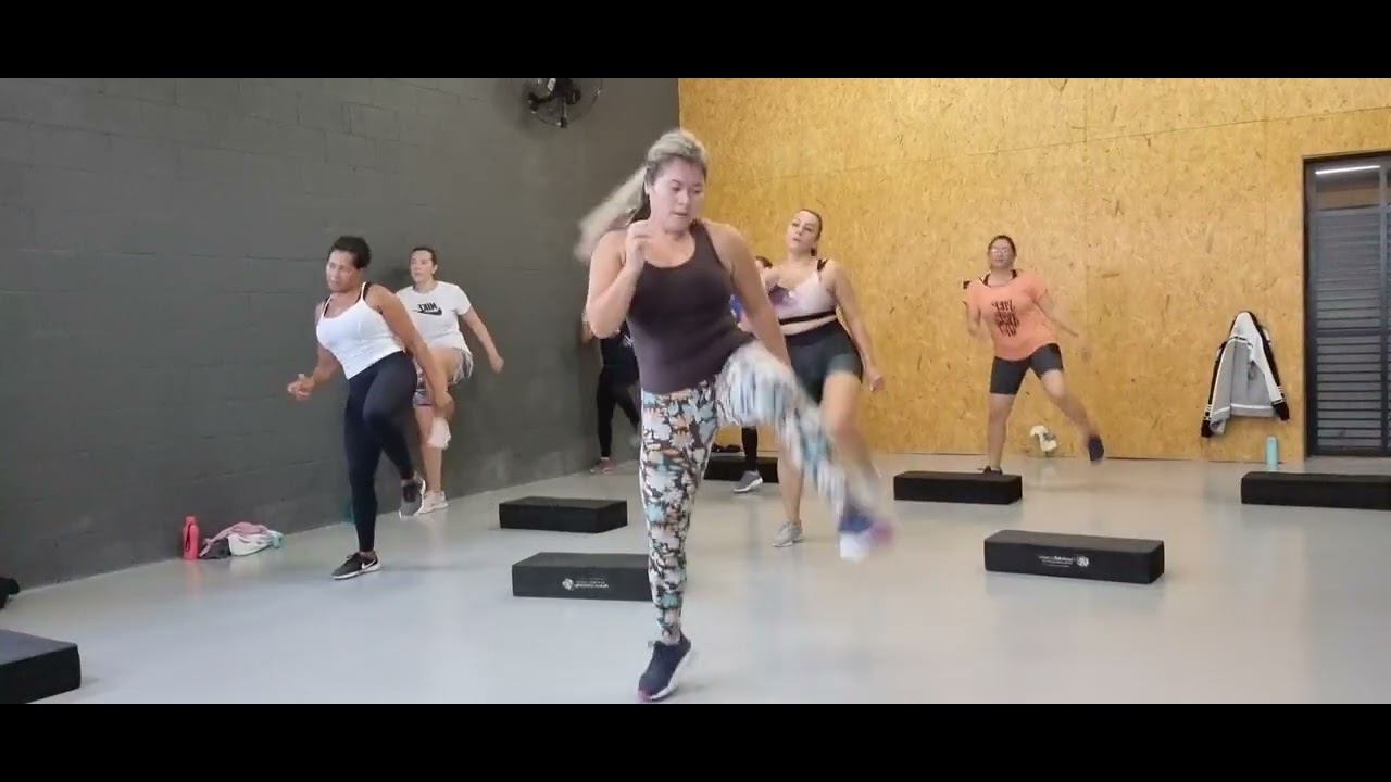 Aula de STEP - Cultura  FITNESS Acompanhe novos vídeos todas as terças  e sextas