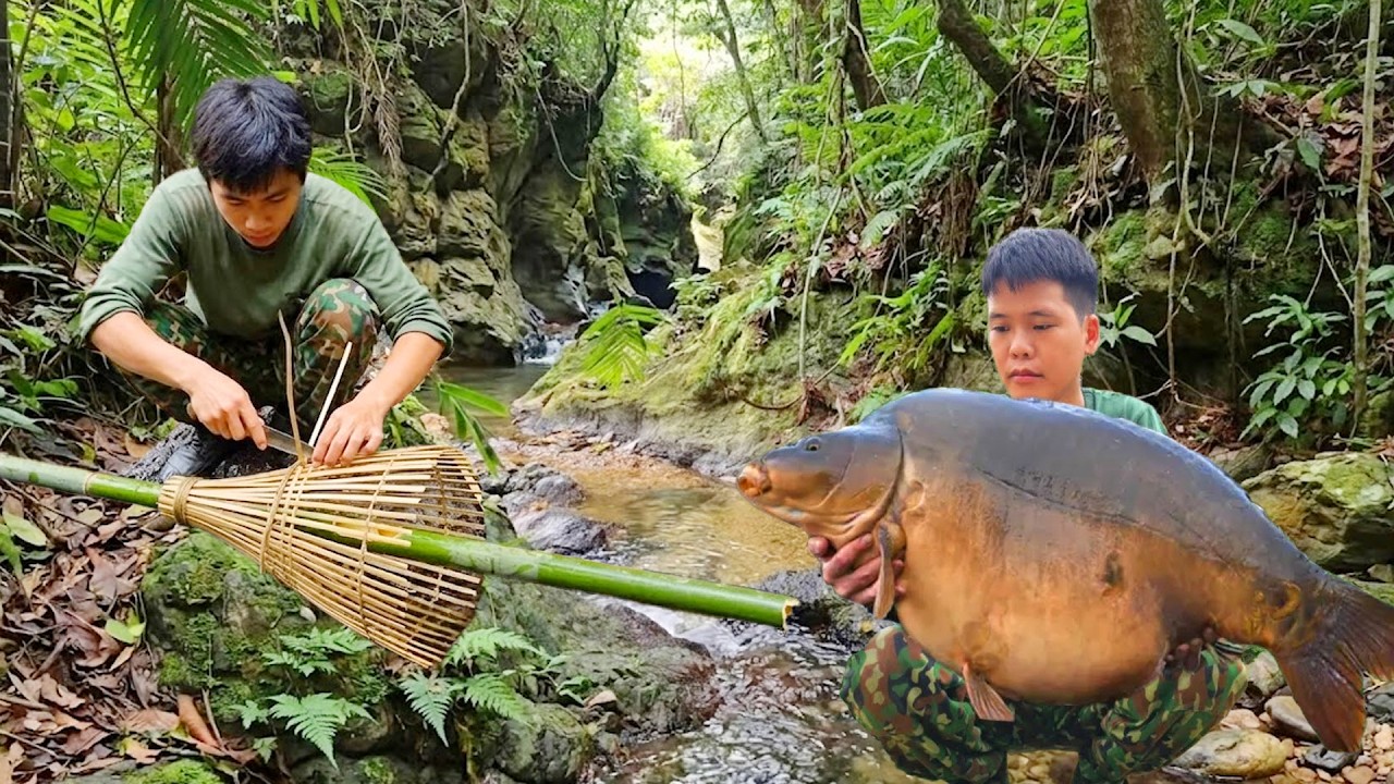 How to Catch Fish in the Deep Forest | Essential Survival Skills Guide