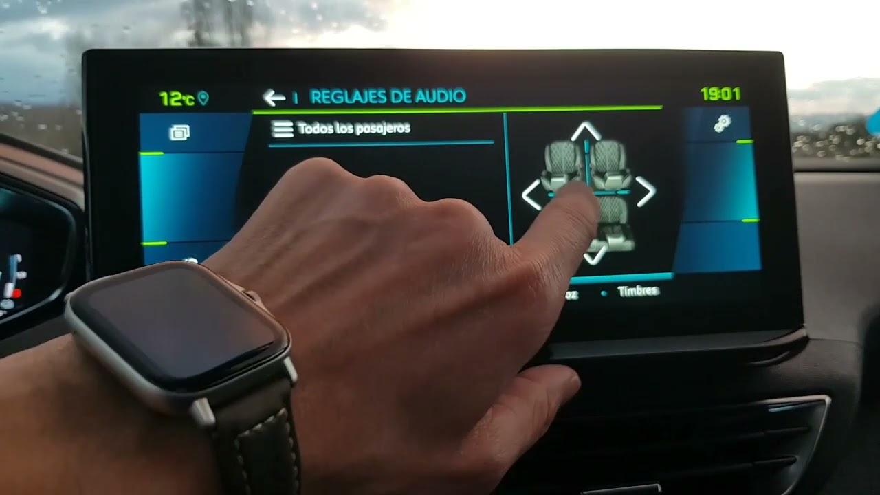 Cockpit y pantalla táctil. Opciones. Y cómo afecta la electricidad a nuestros vehículos.🚗