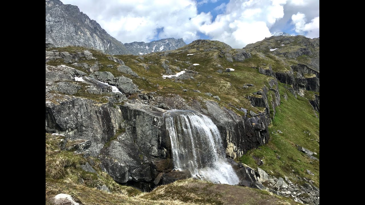 Hiking Reed Lakes Trail
