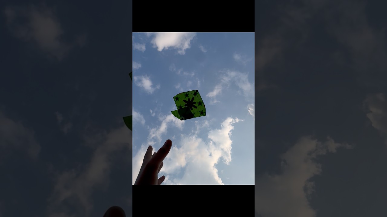 Big kite looting aaj bahut acchi mast patang loot li 🪁❤️⚡️ #kite #kiteflying #patang #patangbazi
