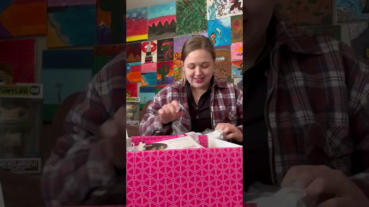 ALIYHAS MOM UNBOXING !  (Aliyhas videos)