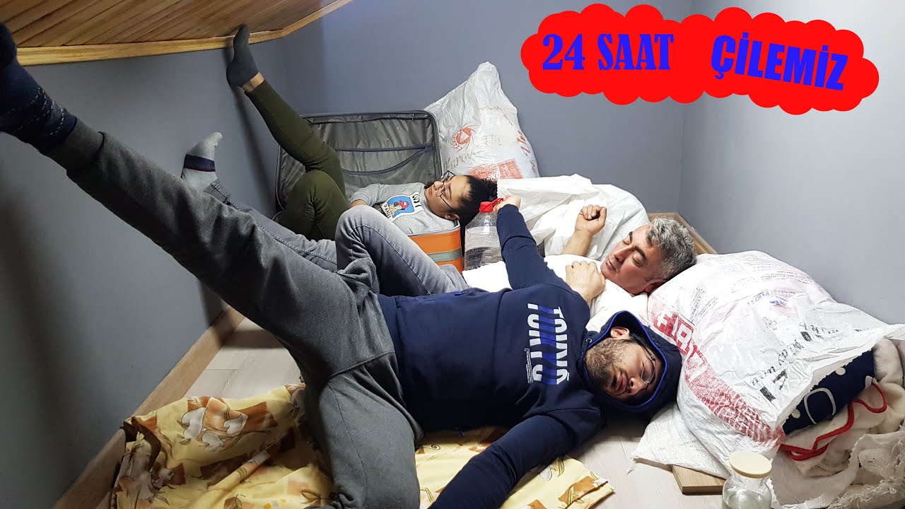 24 SAAT !! MİNİCİK GİZLİ ODADA YAŞAMAK / DERİN AİLESİ