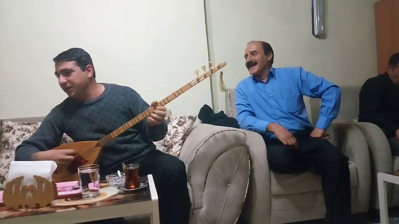 ŞÜKRÜ AĞA EVİN DE