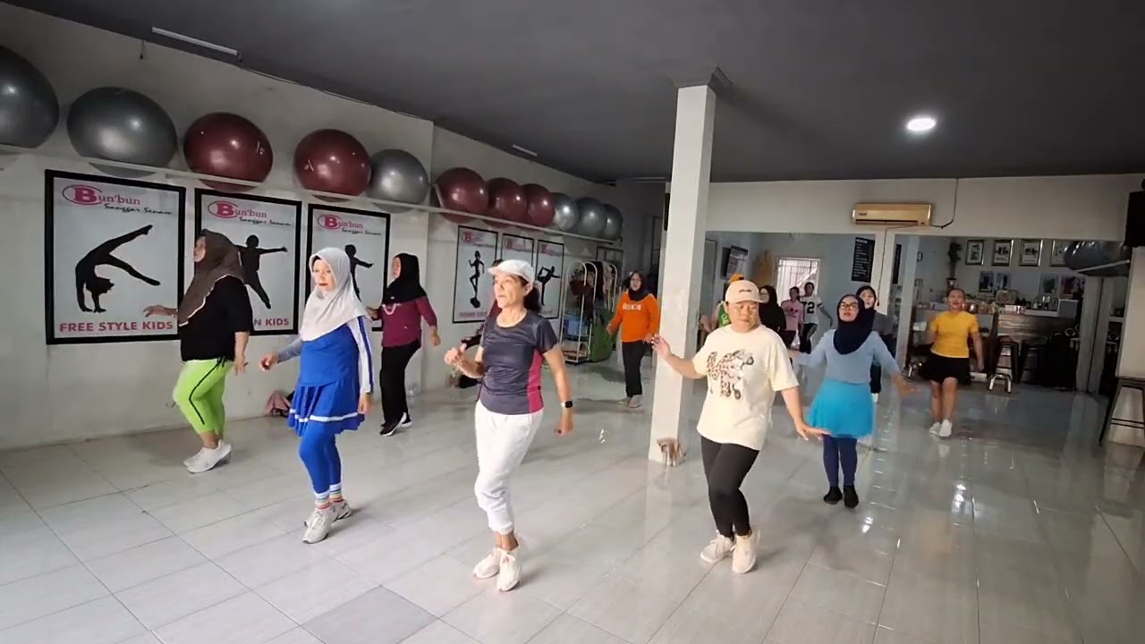MERIANG LINE DANCE 
