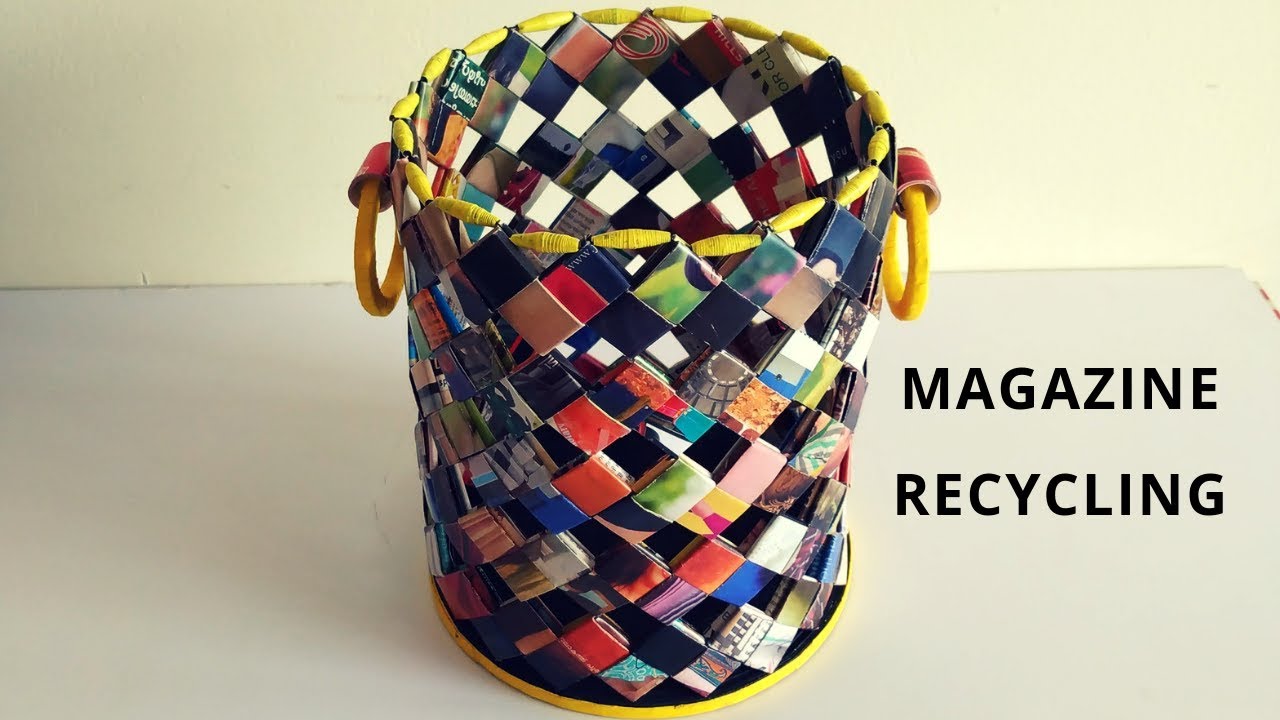 How to make a magazine basket||Paper woven basket||Magazine recycling||IRIS Craft Corner 23