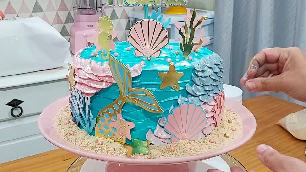 BOLO SEREIA DE CHANTILLY COM O BICO PÉTALA 124 /PARIS CAKE DESIGNER