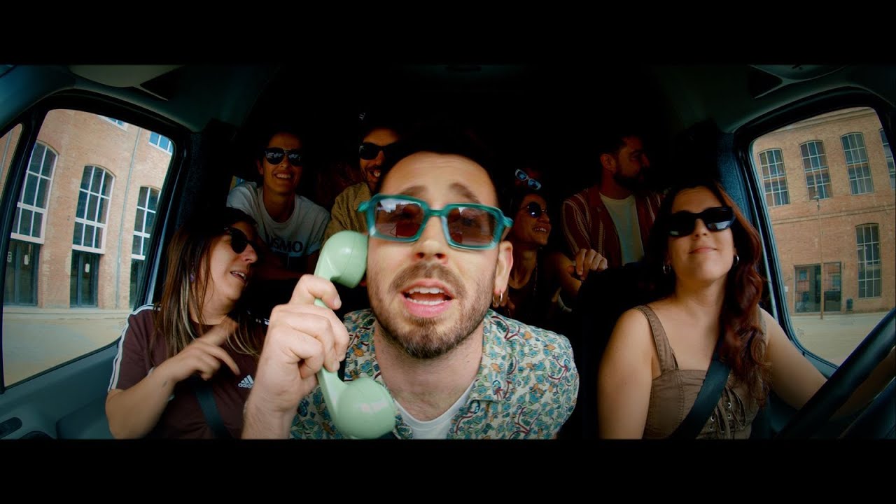 DOCTOR PRATS x BALKAN PARADISE ORCHESTRA - SEGUR QUE VAL LA PENA (Vídeo Oficial)