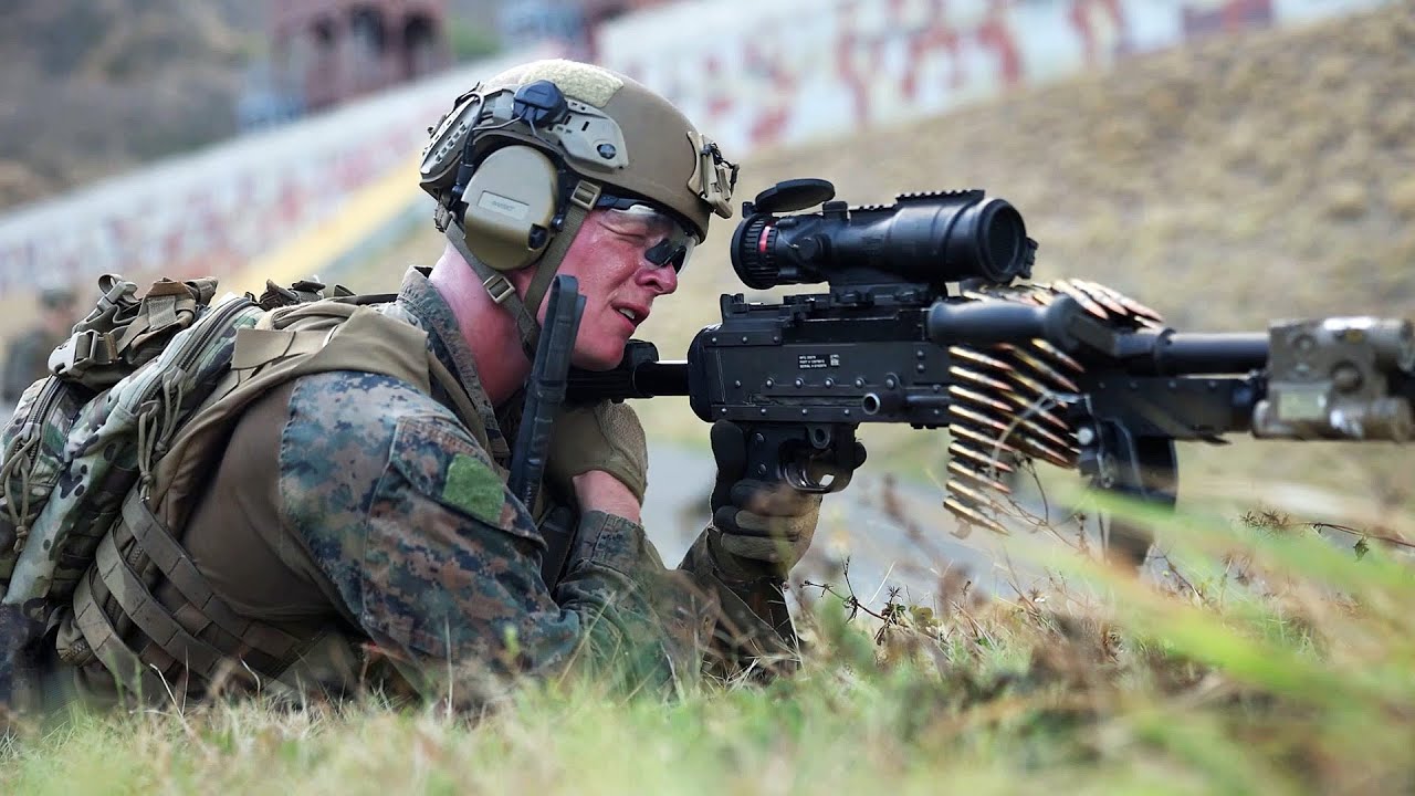 U.S. Recon Marines training at Marine Corps Base Hawaii (Aug 2023)