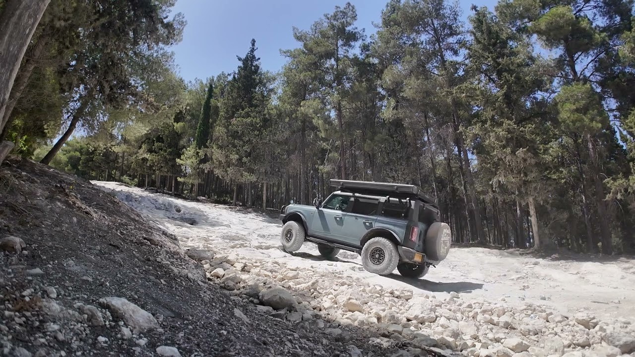 מעלה המוחרקה והמעלה הלבן