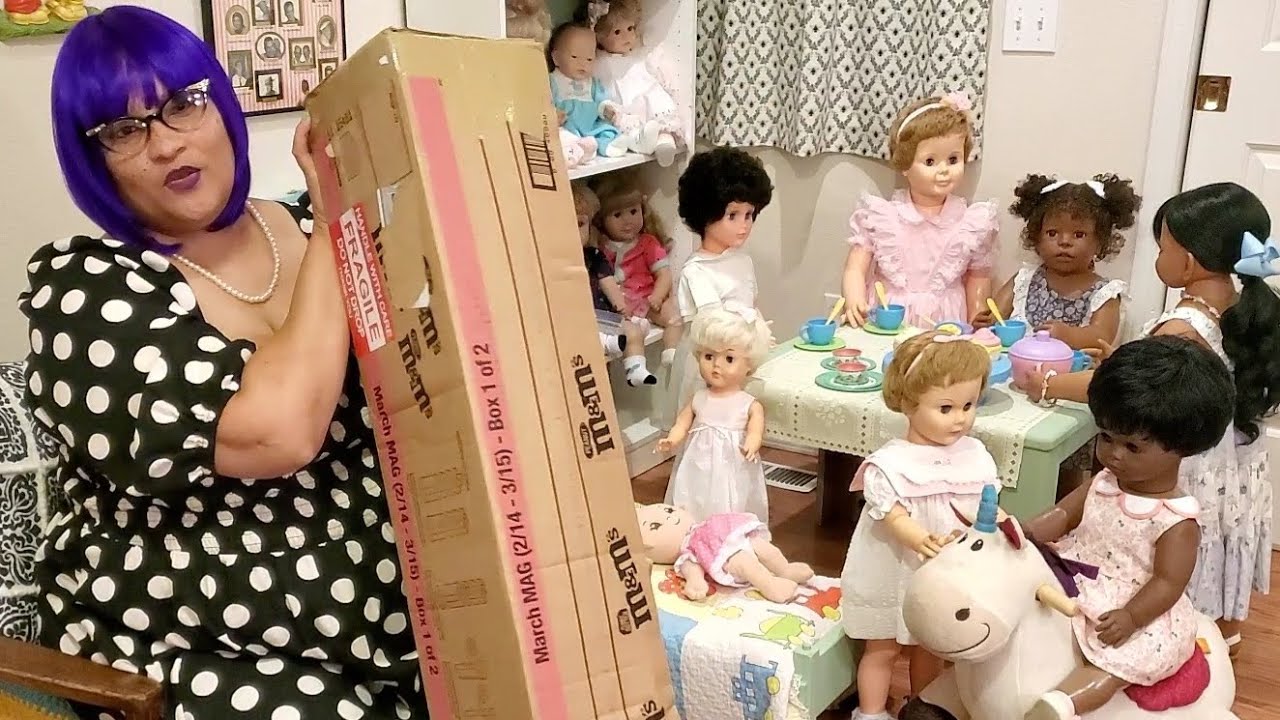 Honey Bee's Vintage Doll Corner presents 2x box opening!! ❤🎉🎊 Part One 💐