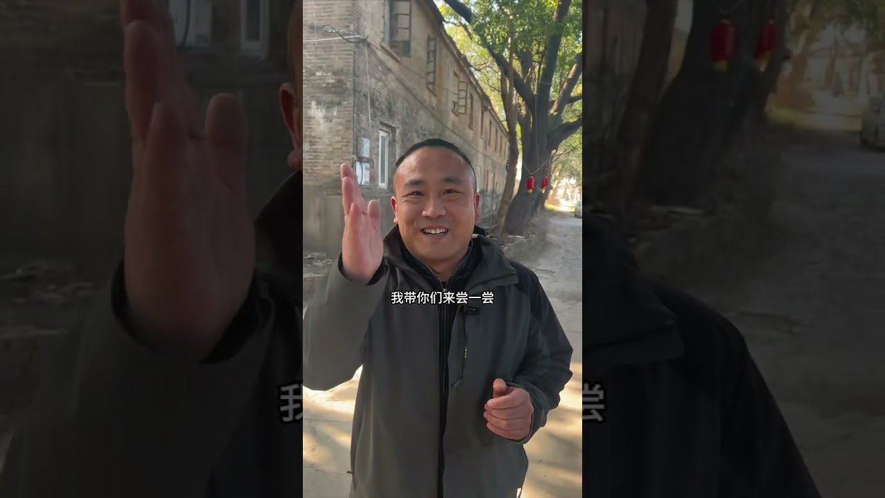 皖北胡吊跑菜系创始人vs皖南家常菜传人，你们觉得哪个更胜一筹。#阿昆去哪哎 #美食分享日常 #家庭菜 