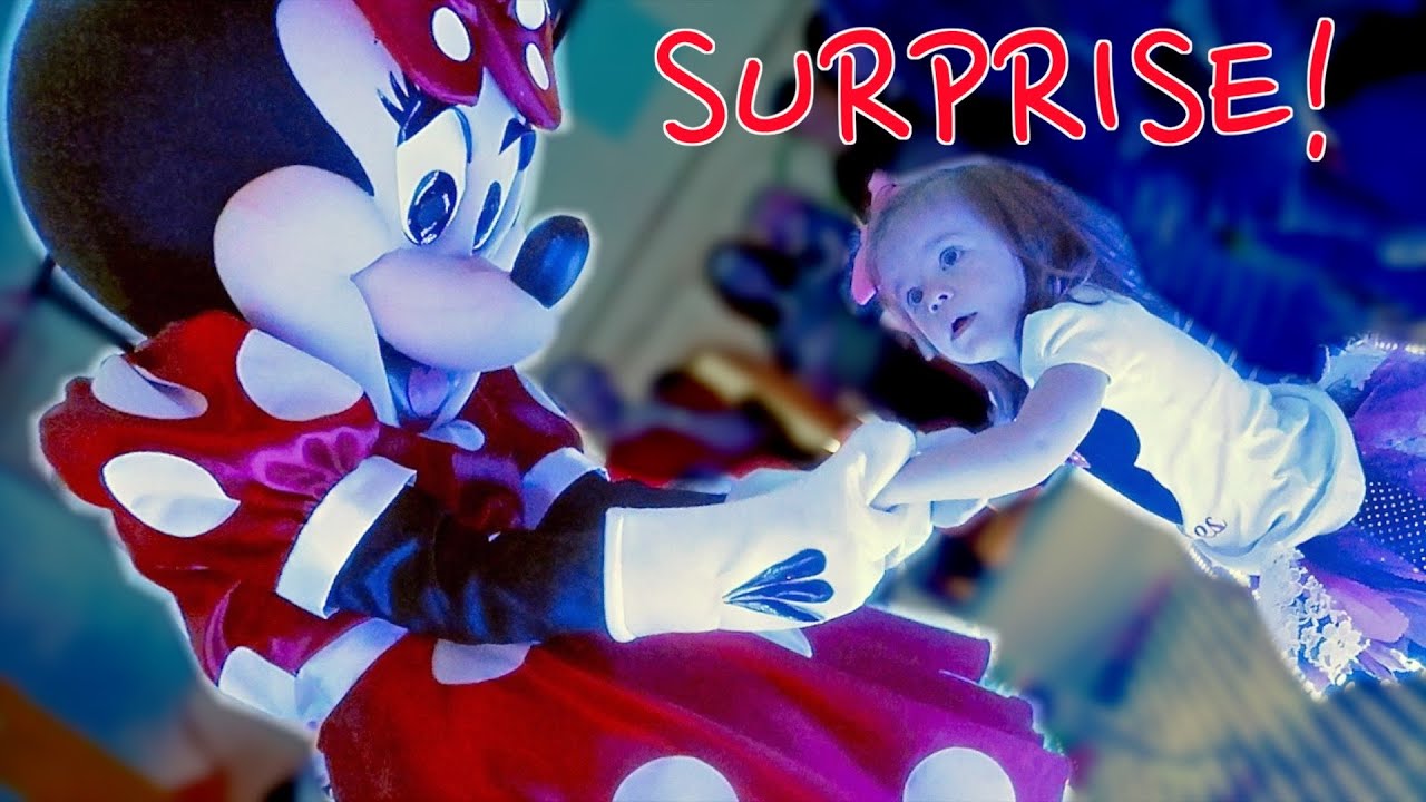 MINNIE MOUSE BIRTHDAY SURPRISE!