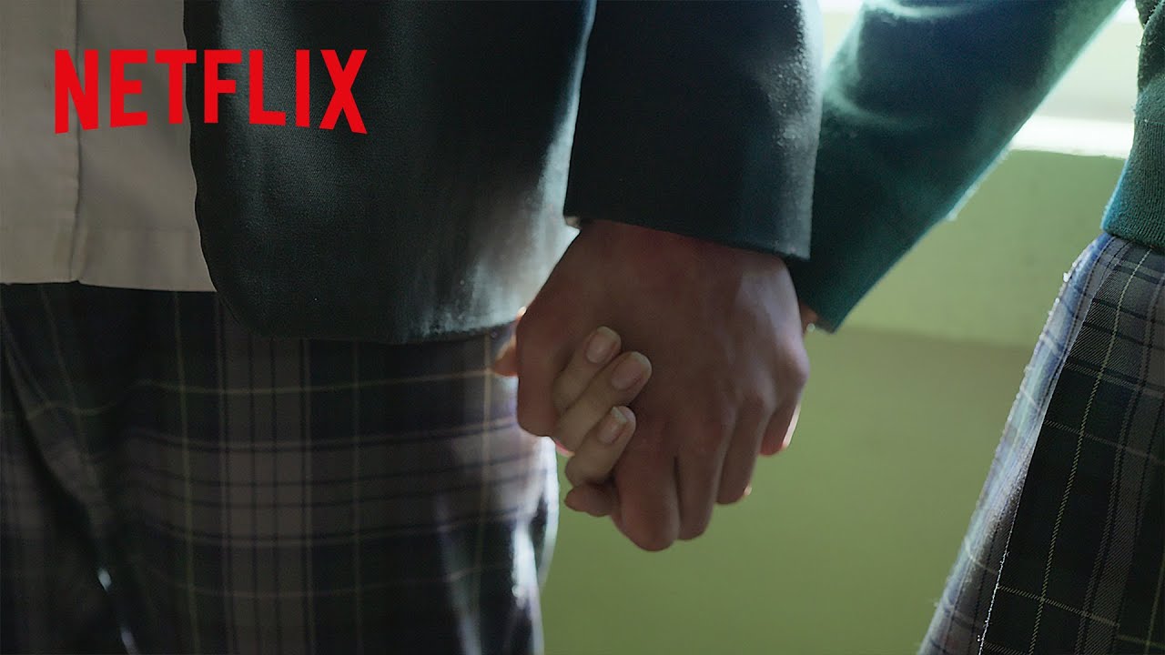 生徒たちが手を繋ぐシーン集 | 今、私たちの学校は… | Netflix Japan