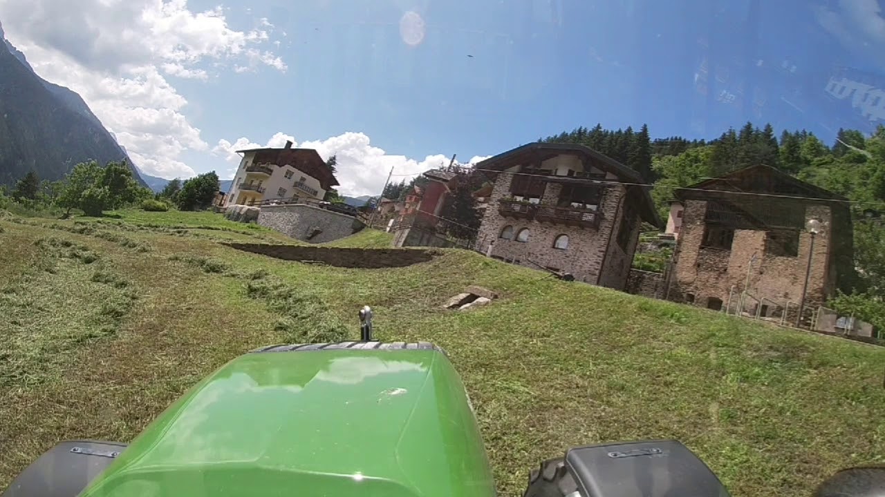 Raccolta fieno in pendenza - Heuernte am Hang - Fendt 211 Vario & Mengele LW 19