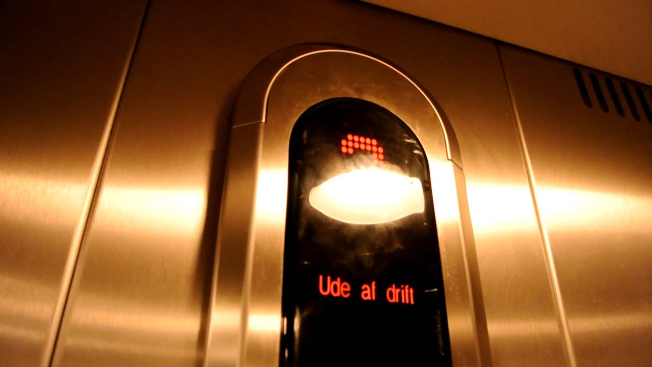 I almost got stuck in the elevator! (STOP button test)