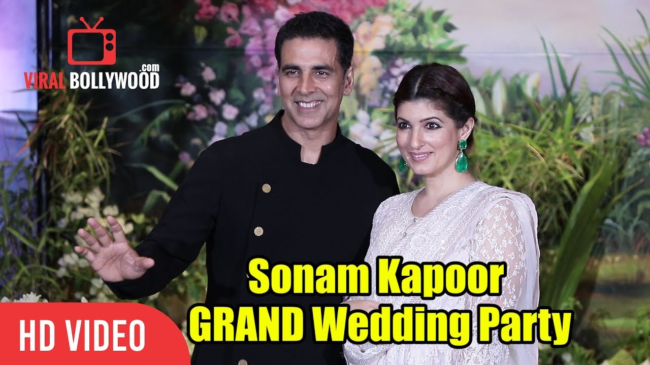 Akshay Kumar & Wife Twinkle Khanna At Sonam Kapoor GRAND Wedding Party | Sonam- Anand Wedding Party
