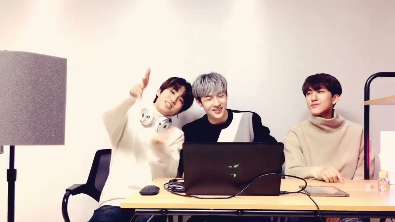 ENG SUB Stray Kids 3RACHA's LIVE ROOM~🖤 (210118)
