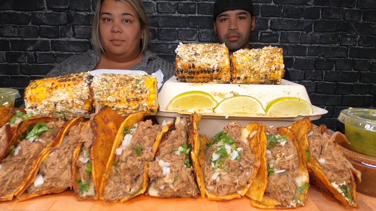 BIRRIA QUESA TACOS & MEXICAN CORN MUKBANG WITH MY SISTER