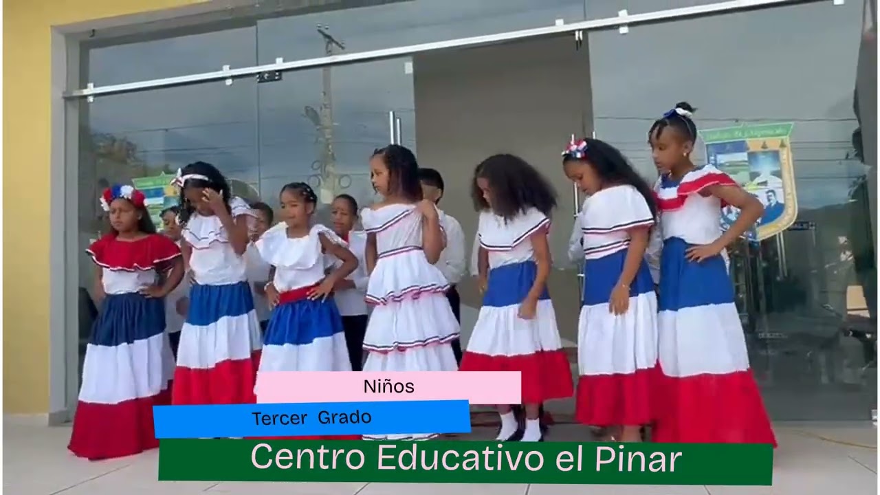 Baile Estudiantes Tercer Grado en la