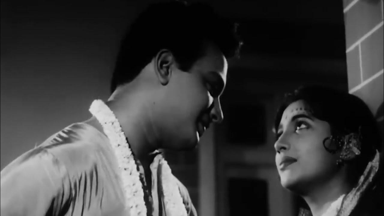এখনো আকাশে চাঁদ ঐ জেগে আছে 🎤 সতীনাথ মুখোপাধ্যায় -সুচিত্রা সেন স্মরণে❤️(with lyrics)