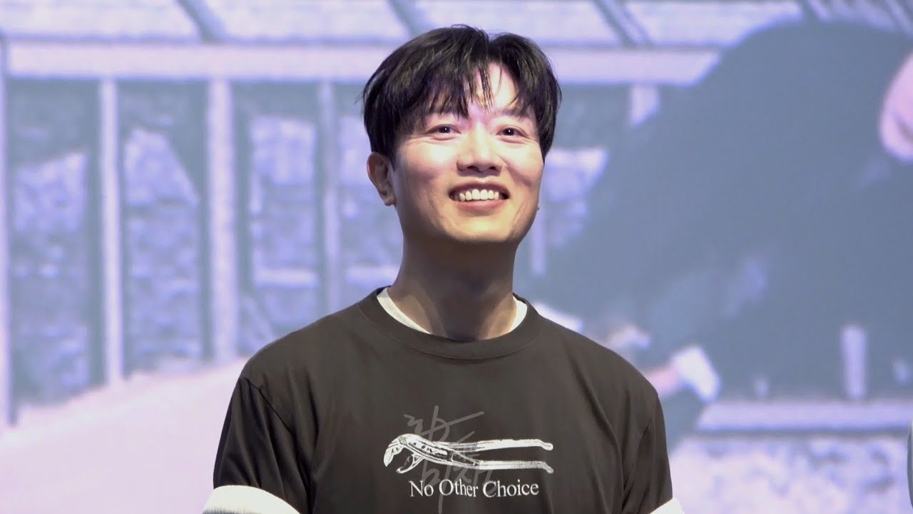 4K 251004 영화 어쩔수가 없다 무대인사 박희순 FanCam 롯데시네마 수원 1관 시영시