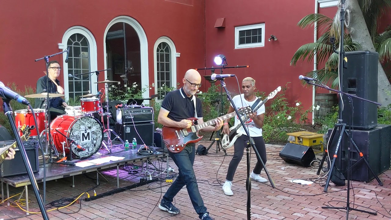 Tommy Stinson, Moby, Fred Armisen, Tony Kanal  - 