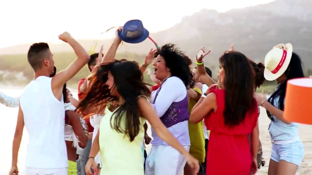 Rosana - Yo No Te Dejo Marchar feat. Martina La Peligrosa (Videoclip oficial)