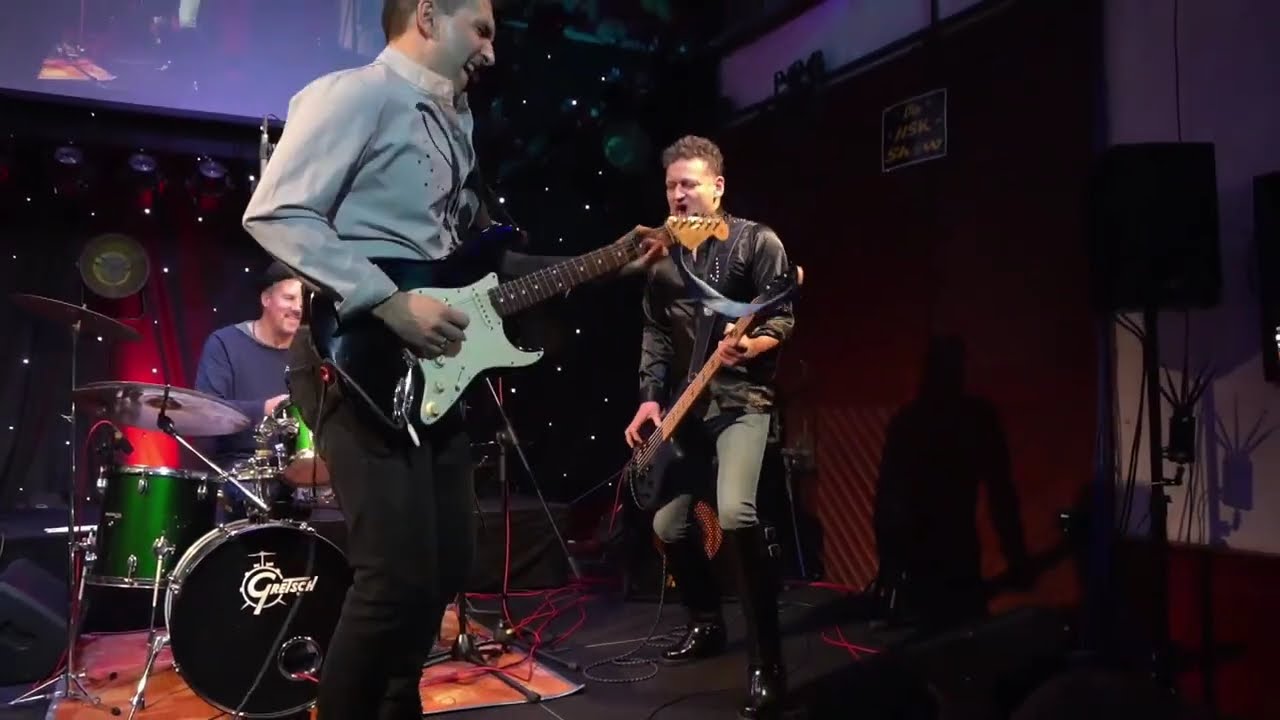 IBO KNÖPP BAND - Behind The Walls (Live)