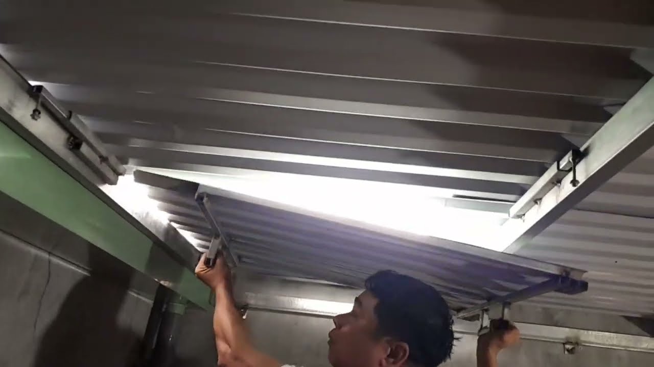 Làm cửa lên mái|Method of making doors to the roof