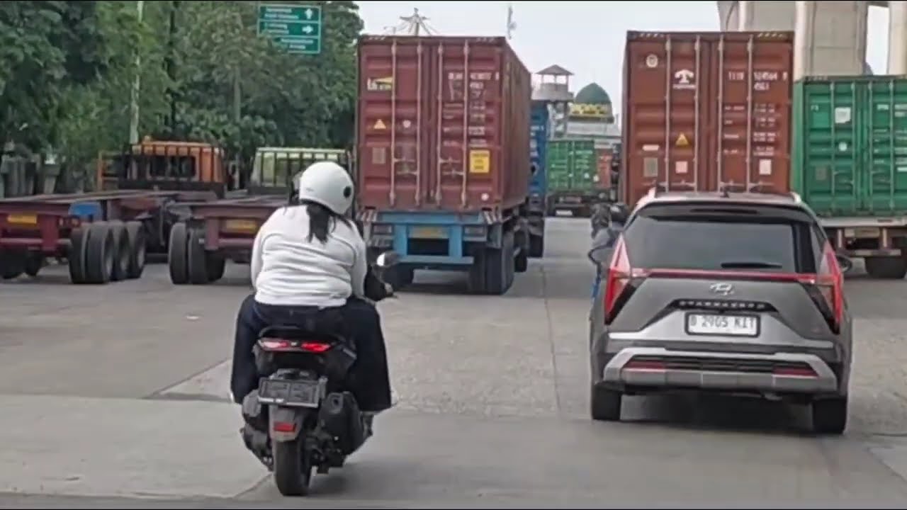 Saatnya otw pulang stelah 3jam kurang antri bongkar plabuhan tj priuk